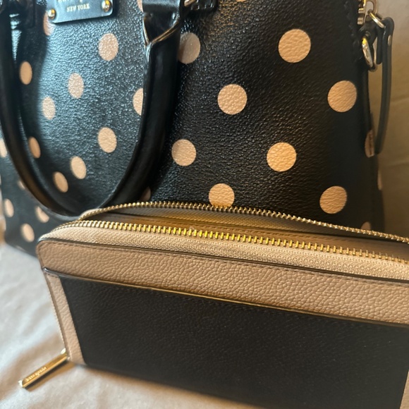 Adorable polka dot Kate spade satchel and coordinating wallet - Picture 7 of 7